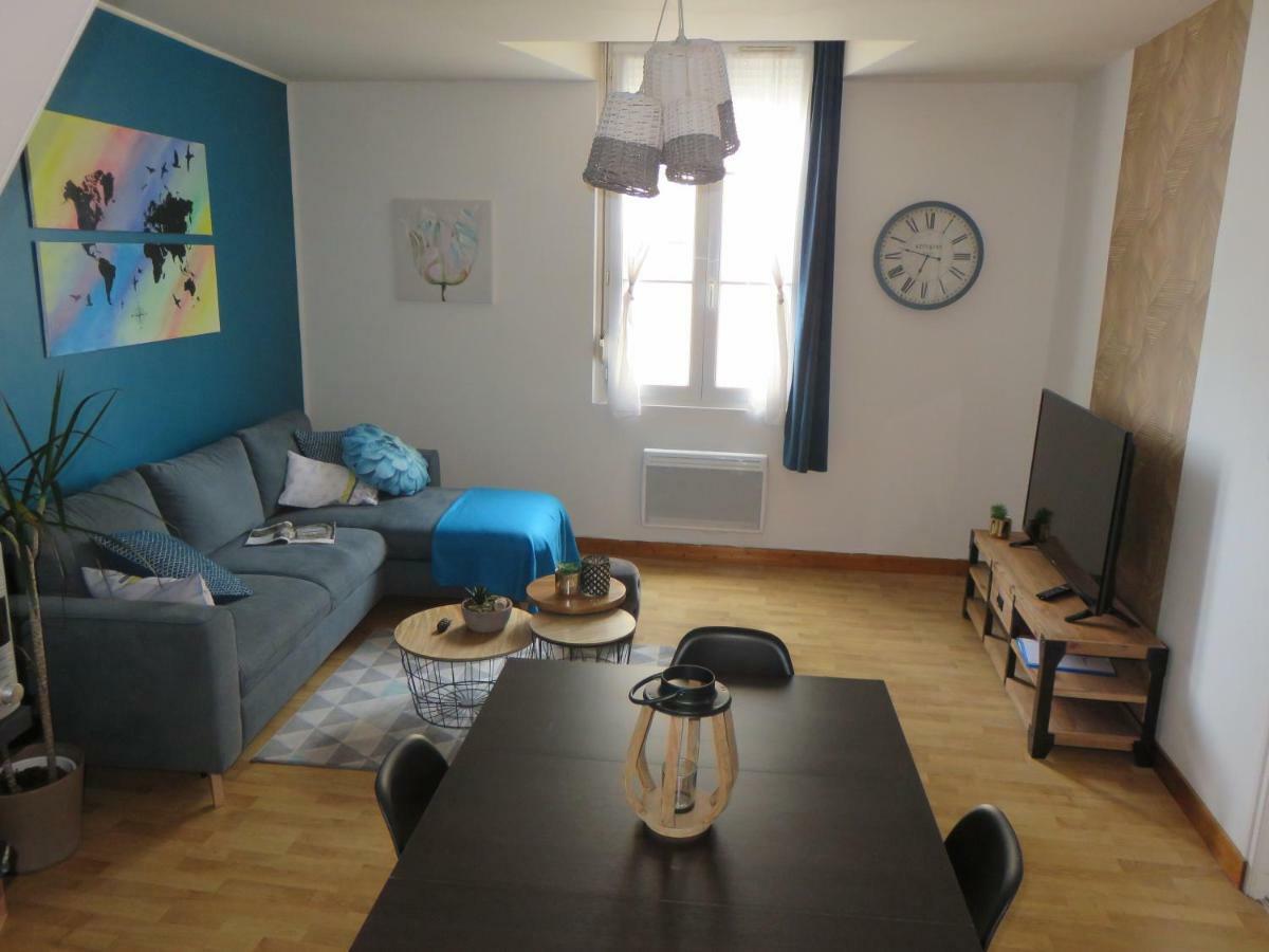 Grand Appartement Chaleureux Thouars Luaran gambar