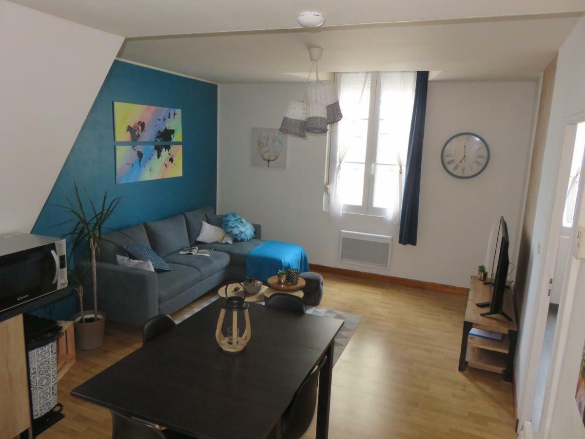 Grand Appartement Chaleureux Thouars Luaran gambar